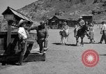 Immagine di Partecipanti Calico Mojave California USA, 1955, secondo 22 filmato di repertorio 65675067165
