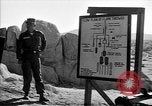 Immagine di Armored Combat training Mojave California USA, 1955, secondo 13 filmato di repertorio 65675067166