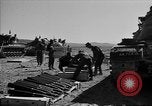 Image la formation de combat blindés Mojave California USA, 1955, de la seconde 19 séquences d'archives historiques vidéo 65675067167
