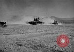 Image la formation de combat blindés Mojave California USA, 1955, de la seconde 39 séquences d'archives historiques vidéo 65675067167