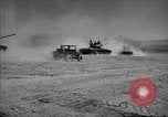 Image la formation de combat blindés Mojave California USA, 1955, de la seconde 42 séquences d'archives historiques vidéo 65675067167