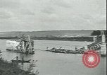 Immagine di Ponte crollato Francia, 1944, secondo 15 filmato di repertorio 65675067185