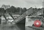 Immagine di Ponte crollato Francia, 1944, secondo 26 filmato di repertorio 65675067185
