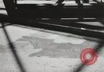 Immagine di Conseguenze dell'attacco di Pearl Harbor Hawaii USA, 1941, secondo 31 filmato di repertorio 65675067187