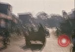 Image camions chargés avec du riz Vietnam, 1968, de la seconde 14 séquences d'archives historiques vidéo 65675067226