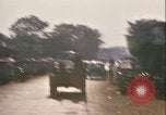 Image camions chargés avec du riz Vietnam, 1968, de la seconde 21 séquences d'archives historiques vidéo 65675067226