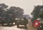Image camions chargés avec du riz Vietnam, 1968, de la seconde 23 séquences d'archives historiques vidéo 65675067226