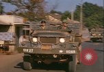Image camions chargés avec du riz Vietnam, 1968, de la seconde 29 séquences d'archives historiques vidéo 65675067226