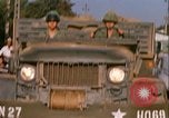 Image camions chargés avec du riz Vietnam, 1968, de la seconde 38 séquences d'archives historiques vidéo 65675067226