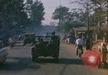 Image camions chargés avec du riz Vietnam, 1968, de la seconde 61 séquences d'archives historiques vidéo 65675067226