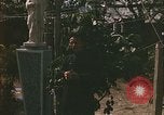 Image Père John Hien Vietnam, 1968, de la seconde 7 séquences d'archives historiques vidéo 65675067227