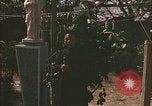 Image Père John Hien Vietnam, 1968, de la seconde 12 séquences d'archives historiques vidéo 65675067227