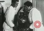 Immagine di Spazio sovietica la ricerca utilizzando i canini Unione Sovietica, 1957, secondo 55 filmato di repertorio 65675067229