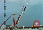 Standbild Rakete startet United States USA, 1963, aus Sekunde 33 historischem Filmmaterial Videoclip 65675067241