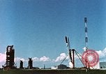 Standbild Rakete startet United States USA, 1963, aus Sekunde 44 historischem Filmmaterial Videoclip 65675067241