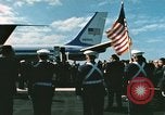 Standbild Präsident John Kennedy touring NASA-Einrichtungen United States USA, 1963, aus Sekunde 44 historischem Filmmaterial Videoclip 65675067244