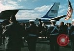 Standbild Präsident John Kennedy touring NASA-Einrichtungen United States USA, 1963, aus Sekunde 49 historischem Filmmaterial Videoclip 65675067244