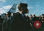 Standbild Präsident John Kennedy touring NASA-Einrichtungen United States USA, 1963, aus Sekunde 56 historischem Filmmaterial Videoclip 65675067244