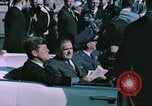Standbild Präsident John Kennedy touring NASA-Einrichtungen United States USA, 1963, aus Sekunde 60 historischem Filmmaterial Videoclip 65675067244