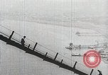 Standbild Golden Gate Bridge United States USA, 1933, aus Sekunde 15 historischem Filmmaterial Videoclip 65675067268