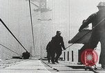 Standbild Golden Gate Bridge United States USA, 1933, aus Sekunde 27 historischem Filmmaterial Videoclip 65675067268