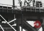 Standbild Golden Gate Bridge United States USA, 1933, aus Sekunde 56 historischem Filmmaterial Videoclip 65675067268