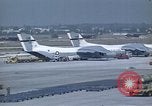 Immagine di Airlift Lod Tel Aviv Israele, 1973, secondo 7 filmato di repertorio 65675067277