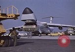 Standbild Luftbrücke Lod Tel Aviv Israel, 1973, aus Sekunde 8 historischem Filmmaterial Videoclip 65675067280