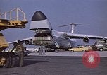 Standbild Luftbrücke Lod Tel Aviv Israel, 1973, aus Sekunde 9 historischem Filmmaterial Videoclip 65675067280