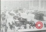 Image New York Public Library de la 5e Avenue et la 42e Rue Columbus Circle New York United States USA, 1915, de la seconde 24 séquences d'archives historiques vidéo 65675067289