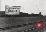 Image trains urbains Pennsylvania United States USA, 1915, de la seconde 8 séquences d'archives historiques vidéo 65675067291
