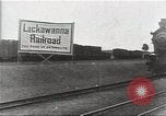 Image trains urbains Pennsylvania United States USA, 1915, de la seconde 10 séquences d'archives historiques vidéo 65675067291