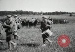 Standbild 3 Infanterie Division Coupray Frankreich, 1918, aus Sekunde 25 historischem Filmmaterial Videoclip 65675067297
