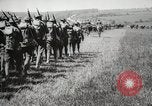 Standbild 3 Infanterie Division Coupray Frankreich, 1918, aus Sekunde 61 historischem Filmmaterial Videoclip 65675067297