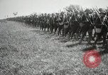 Standbild 38 Infanterie Regiment Coupray Frankreich, 1918, aus Sekunde 28 historischem Filmmaterial Videoclip 65675067298