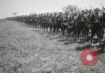 Standbild 38 Infanterie Regiment Coupray Frankreich, 1918, aus Sekunde 29 historischem Filmmaterial Videoclip 65675067298