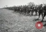Standbild 38 Infanterie Regiment Coupray Frankreich, 1918, aus Sekunde 37 historischem Filmmaterial Videoclip 65675067298