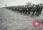 Standbild 38 Infanterie Regiment Coupray Frankreich, 1918, aus Sekunde 57 historischem Filmmaterial Videoclip 65675067298