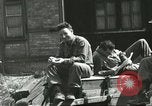 Standbild 71 Infanterie Regiment Heidelberg Deutschland, 1945, aus Sekunde 23 historischem Filmmaterial Videoclip 65675067316