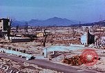 Image Relevé des dommages physiques couleur à Hiroshima Hiroshima au Japon, 1946, de la seconde 48 séquences d'archives historiques vidéo 65675067350