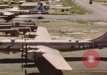 Standbild B-29s auf Saipan Saipan, 1945, aus Sekunde 57 historischem Filmmaterial Videoclip 65675067352
