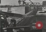 Image construction de canal New Orleans Louisiana USA, 1923, de la seconde 58 séquences d'archives historiques vidéo 65675067370