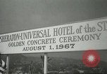 Standbild Golden konkrete Zeremonie Hollywood Los Angeles California USA, 1967, aus Sekunde 12 historischem Filmmaterial Videoclip 65675067381