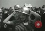 Standbild Golden konkrete Zeremonie Hollywood Los Angeles California USA, 1967, aus Sekunde 34 historischem Filmmaterial Videoclip 65675067381