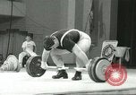 Standbild Gewichtheben Wettbewerb Winnipeg Kanada, 1967, aus Sekunde 37 historischem Filmmaterial Videoclip 65675067384