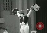 Standbild Gewichtheben Wettbewerb Winnipeg Kanada, 1967, aus Sekunde 45 historischem Filmmaterial Videoclip 65675067384