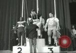 Standbild Gewichtheben Wettbewerb Winnipeg Kanada, 1967, aus Sekunde 52 historischem Filmmaterial Videoclip 65675067384