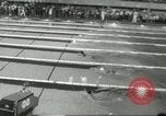 Standbild Schwimmen Wettbewerb Winnipeg Kanada, 1967, aus Sekunde 14 historischem Filmmaterial Videoclip 65675067385