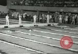 Standbild Schwimmen Wettbewerb Winnipeg Kanada, 1967, aus Sekunde 21 historischem Filmmaterial Videoclip 65675067385