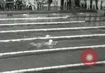 Standbild Schwimmen Wettbewerb Winnipeg Kanada, 1967, aus Sekunde 26 historischem Filmmaterial Videoclip 65675067385